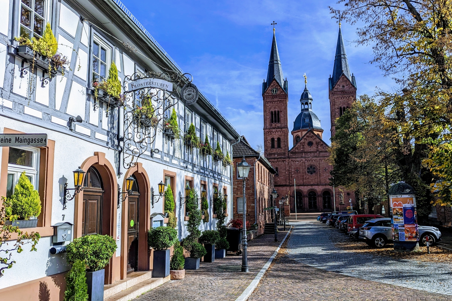 Seligenstadt - Blick auf Klosterkirche